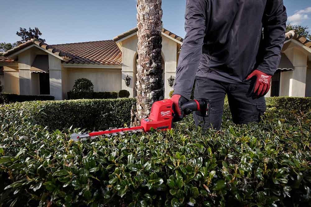 New From Milwaukee: M12 Hedge Trimmer