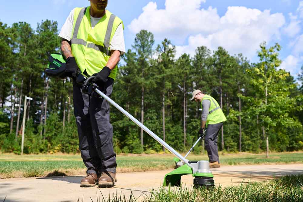 Greenworks Commercial: 82 V 16-in. String Trimmer