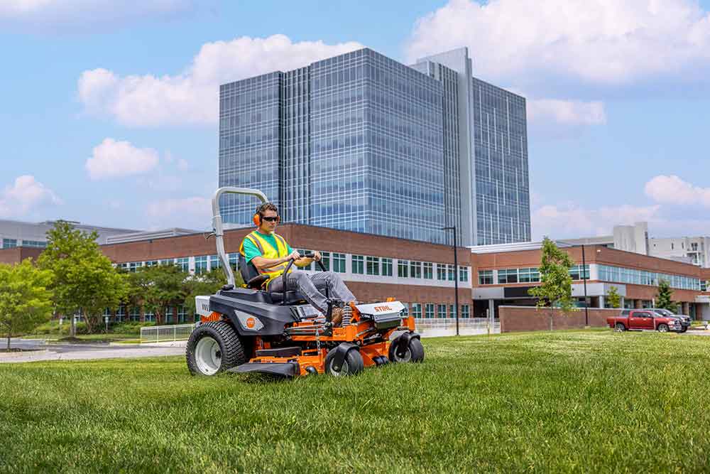 New: Stihl 700 Series Zero-Turn Mowers