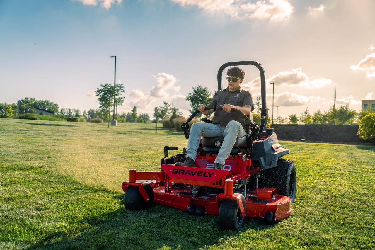 Gravely Pro-Turn 200 DSC09954 Agri-Industrial Plastics Acquires New Facility